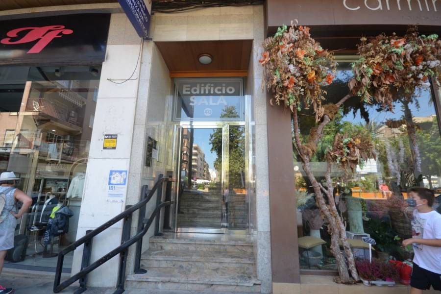 Sale - Apartment - Centro - Torrevieja