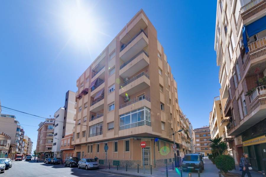 Venta - Apartamento - Los balcones - Torrevieja