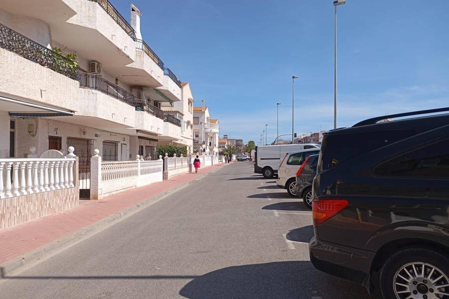 Sale - Apartment - Playa de los Naufragos - Torrevieja