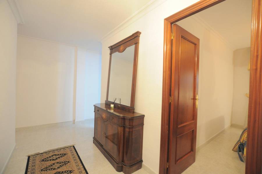 Sale - Flat - Centro - Torrevieja