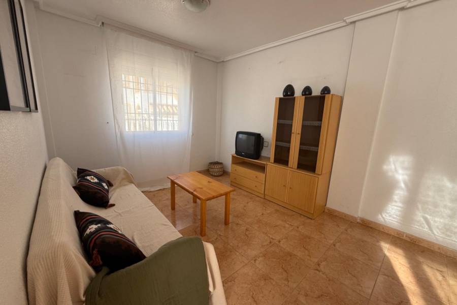 Sale - Terraced house - La Siesta - El Salado - Torreta - Torrevieja