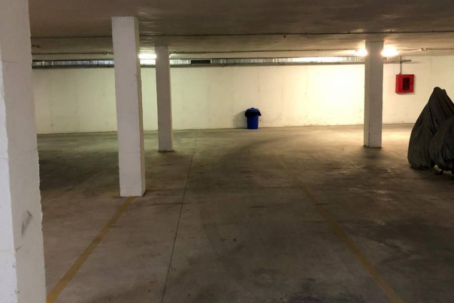 Sale - Garage - El molino - Torrevieja