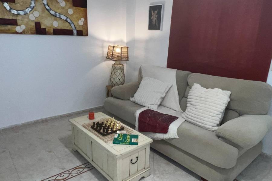 Vente - Bungalow Étage Bas - Nueva Torrevieja - Torrevieja