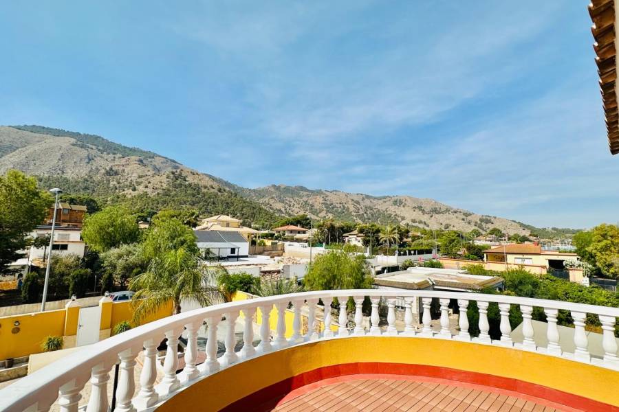 Vente - Villa - Urb. Montepinar - Orihuela