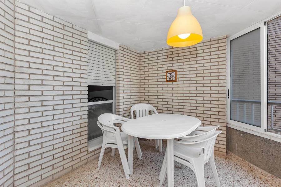 Venta - Apartamento - Playa de los locos - Torrevieja