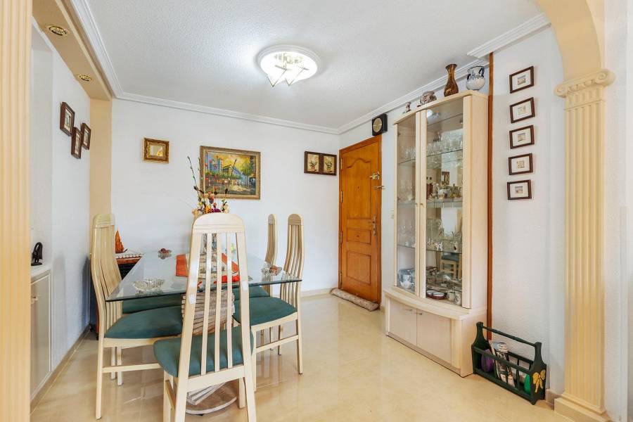 Venta - Apartamento - La Mata - Torrevieja