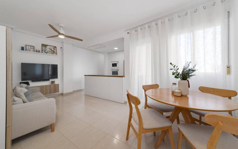 Apartamento - Sale - Centro - Torrevieja