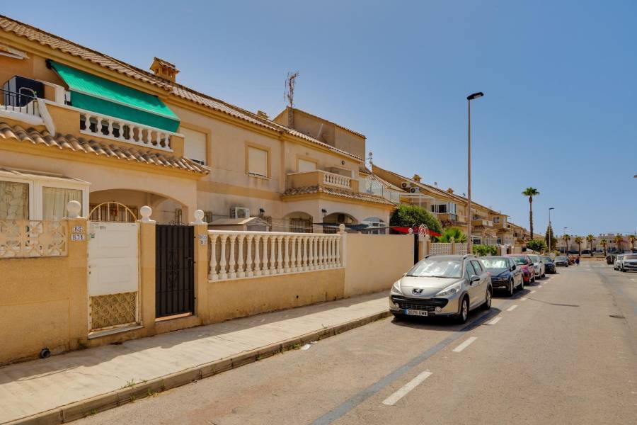 Vente - Bungalow Étage Haut - Aguas nuevas 1 - Torrevieja