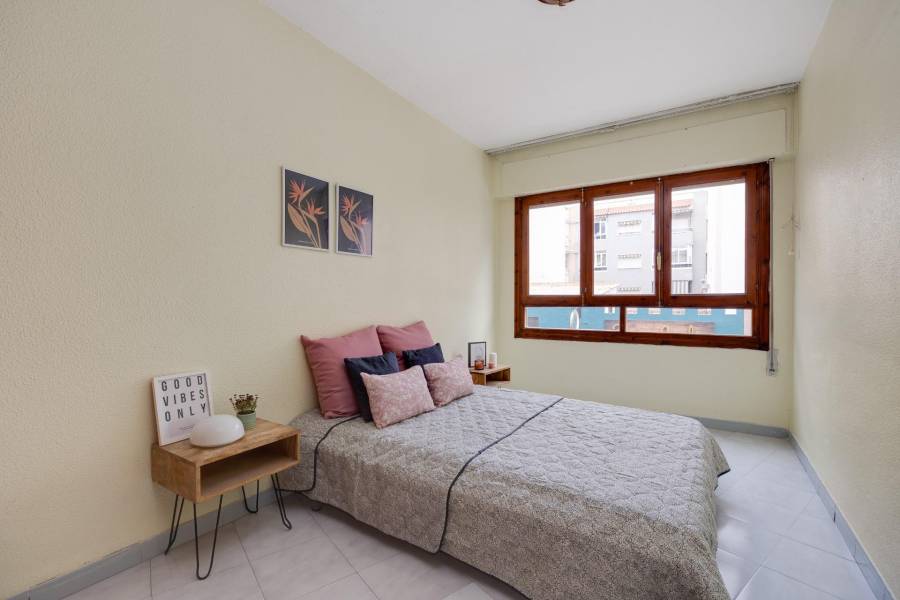 Venta - Apartamento - Estacion de autobuses - Torrevieja