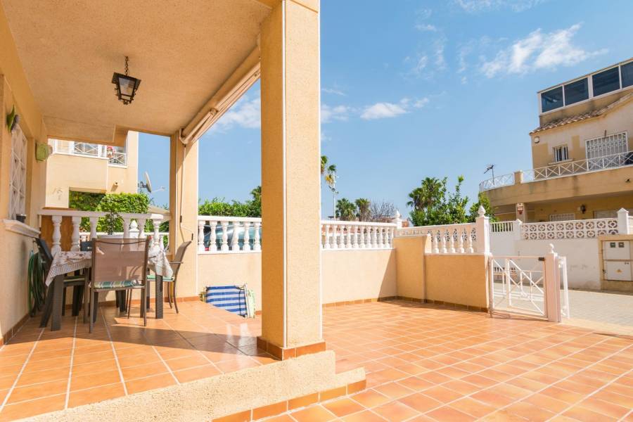 Vente - Bungalow Étage Bas - Torretas - Torrevieja