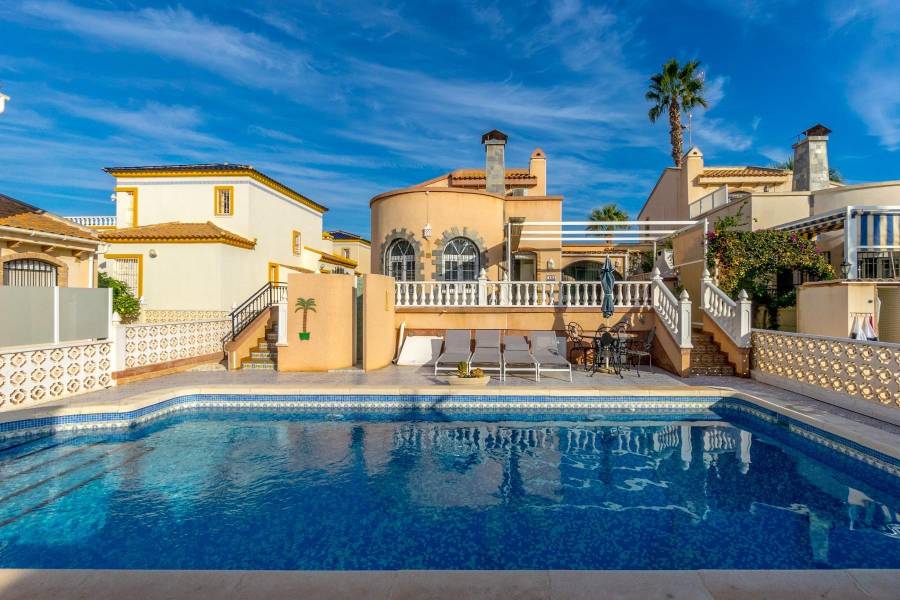 Single family house - Sale - Playa Flamenca - Orihuela Costa