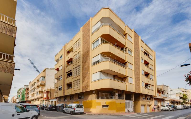 Apartamento - Venta - Playa del cura - Torrevieja