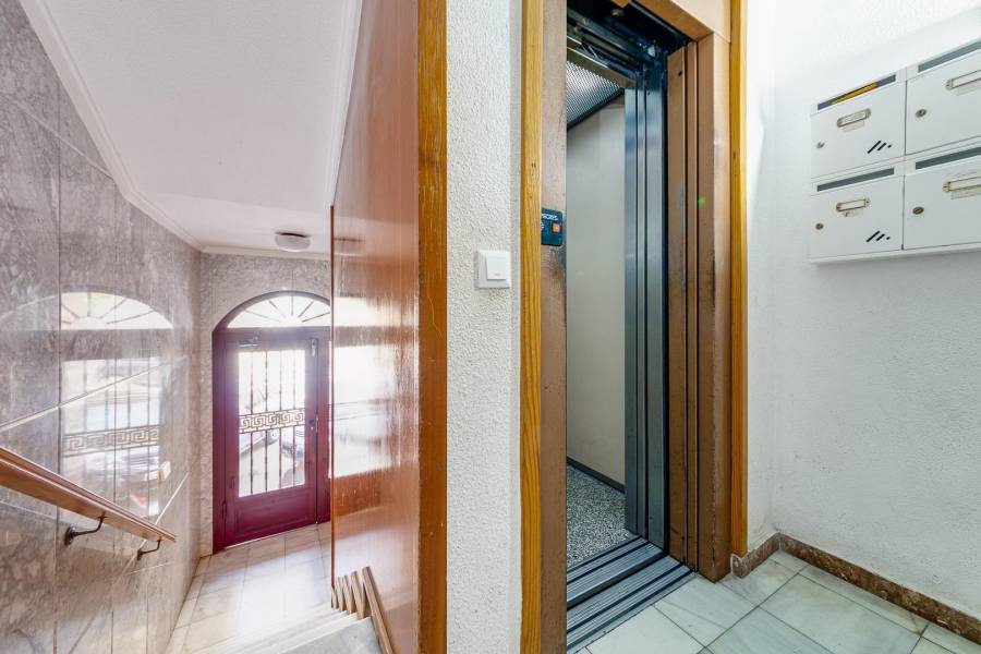 Sale - Penthouse - Centro - Torrevieja