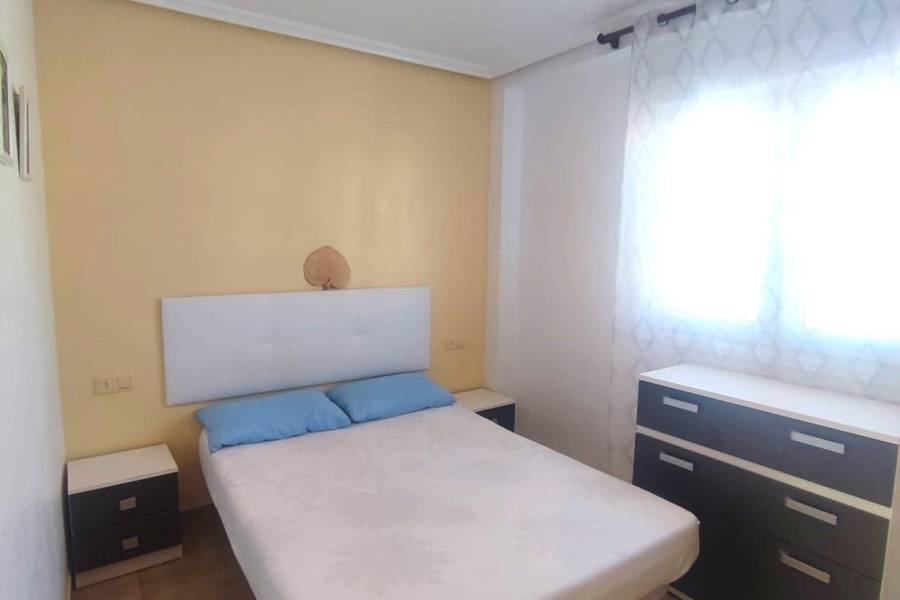 Sale - Bungalow Top Floor - Nueva Torrevieja - Torrevieja