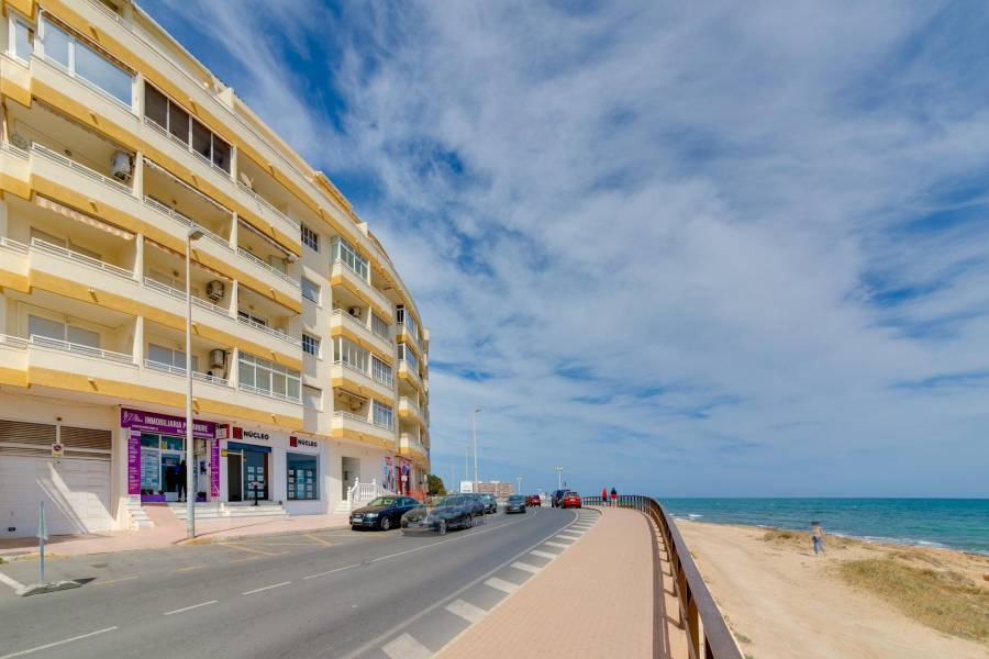 Venta - Apartamento - Playa de los locos - Torrevieja