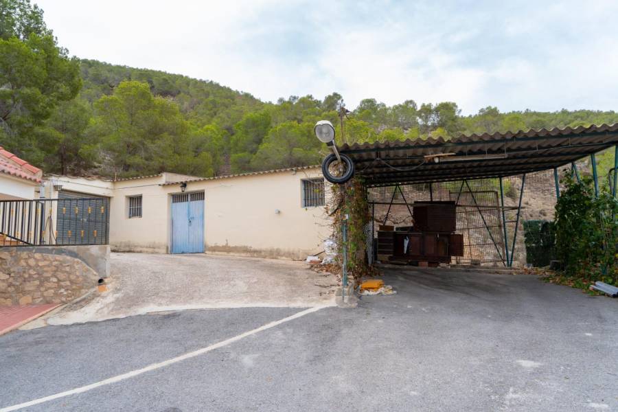 Sale - House with land - Arneva - Orihuela