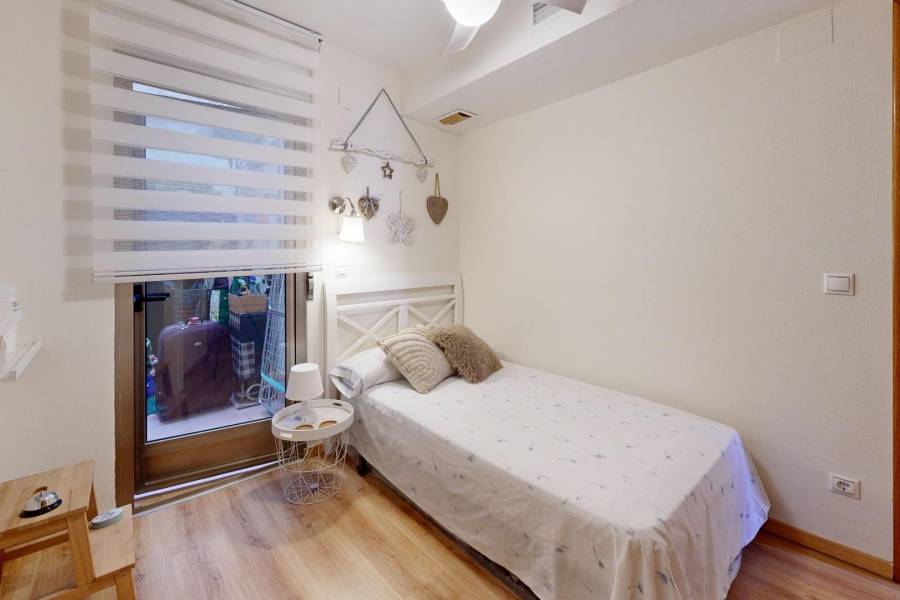 Sale - Apartment - Playa de los locos - Torrevieja