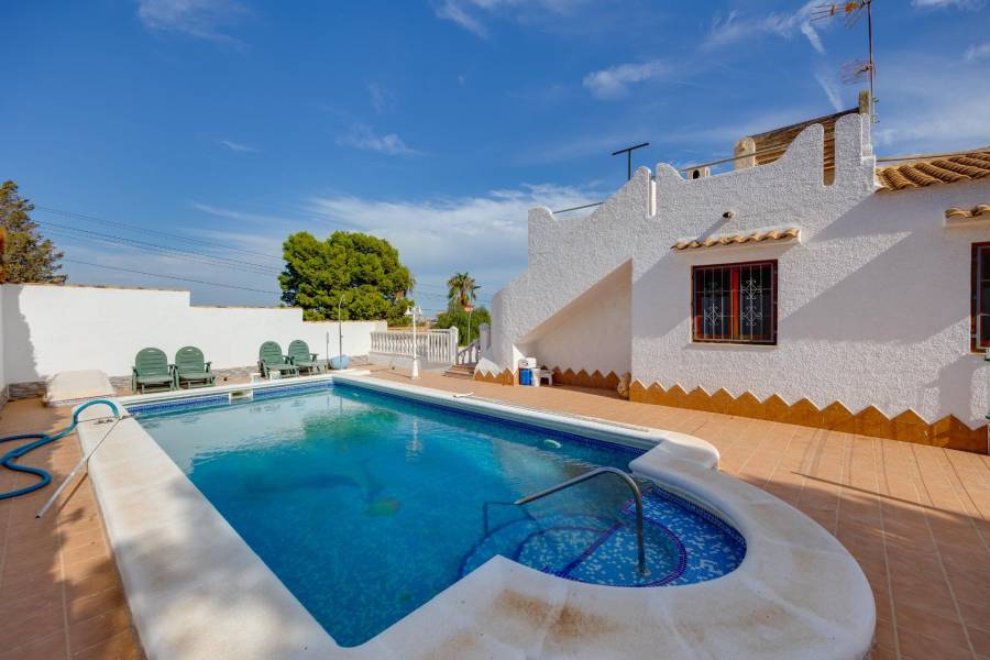 Sale - Single family house - Los balcones - Torrevieja