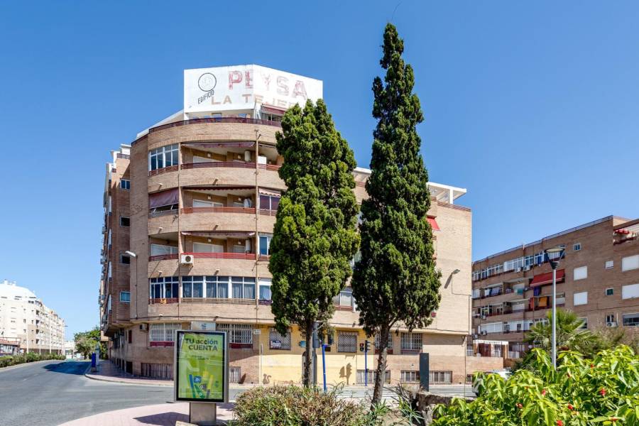 Sale - Apartment - Playa de los locos - Torrevieja