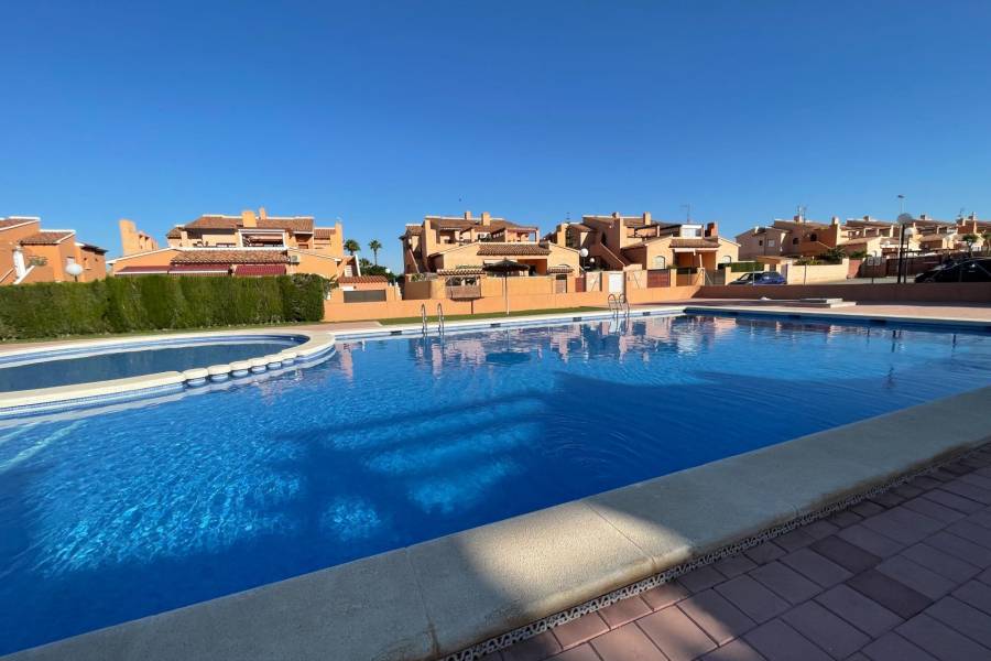 Sale - Apartment - Rosaleda-los frutales - Torrevieja