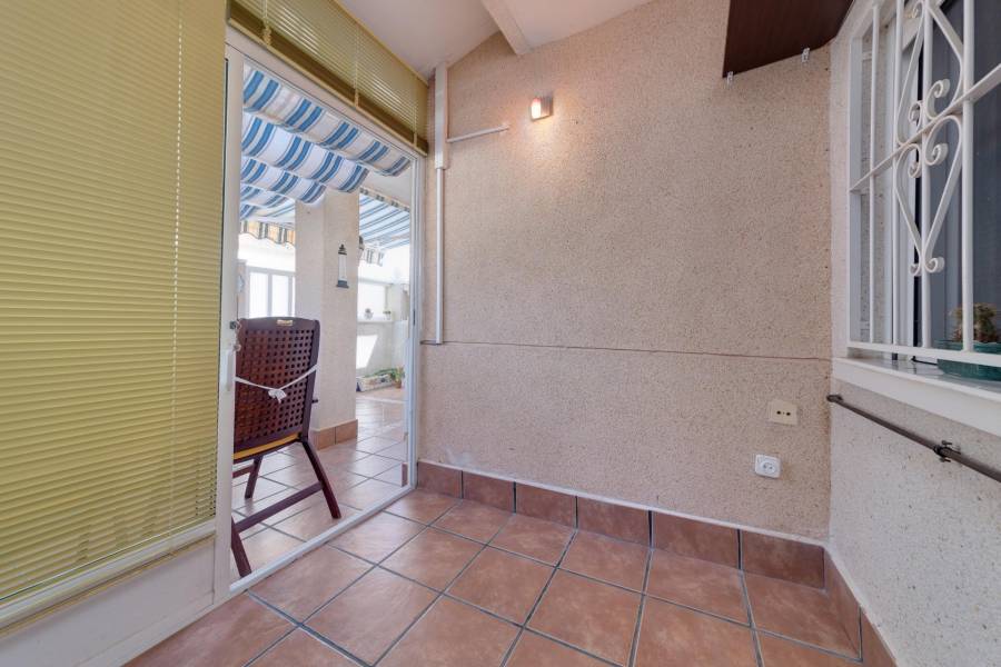 Vente - Maison mitoyenne - Aguas nuevas 2 - Torrevieja