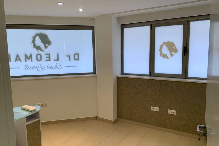 Sale - Business Premise - Centro - Torrevieja