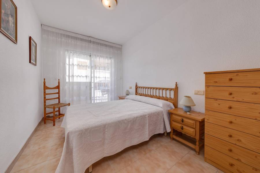 Venta - Apartamento - Playa de los locos - Torrevieja