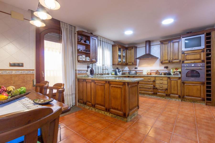 Sale - House - El Escorratel - Orihuela