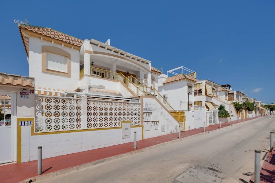 Venta - Bungalow Planta Alta - Centro - Torrevieja