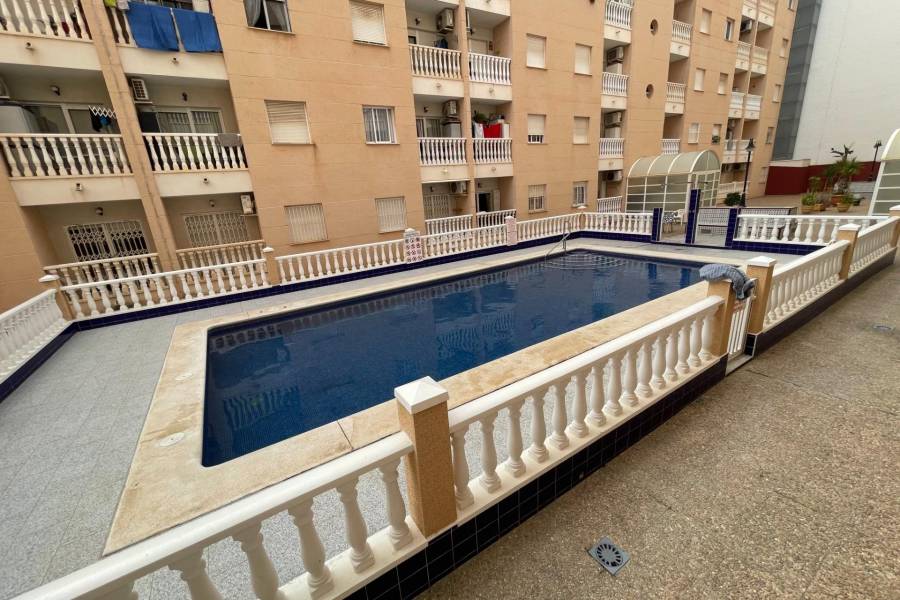 Sale - Apartment - Estacion de autobuses - Torrevieja