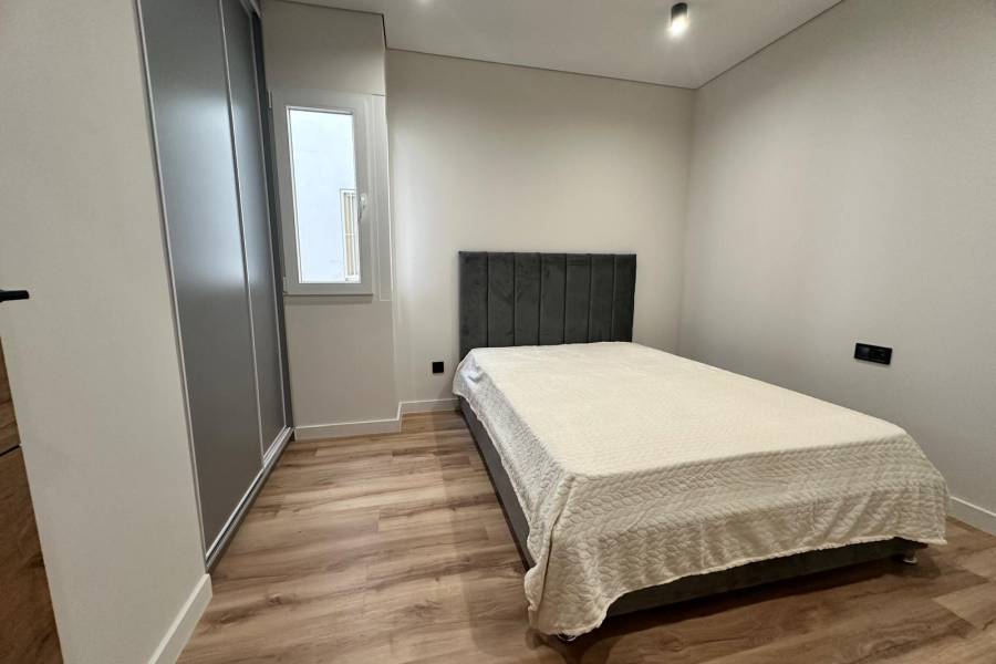 Venta - Apartamento - Estacion de autobuses - Torrevieja