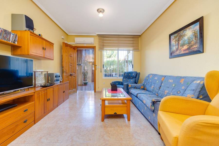 Sale - Terraced house - Aguas nuevas 2 - Torrevieja