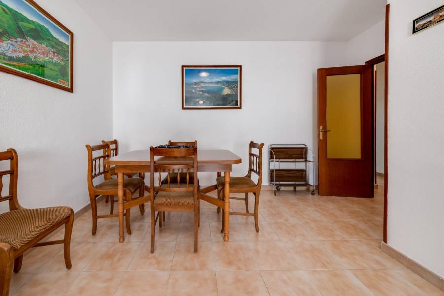 Sale - Apartment - Playa de los locos - Torrevieja