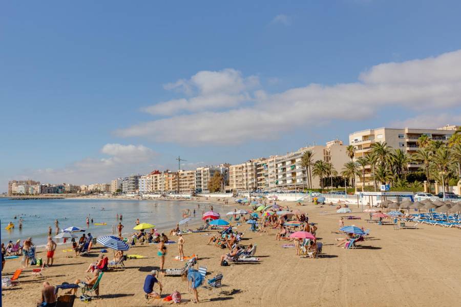 Venta - Apartamento - Playa de los locos - Torrevieja