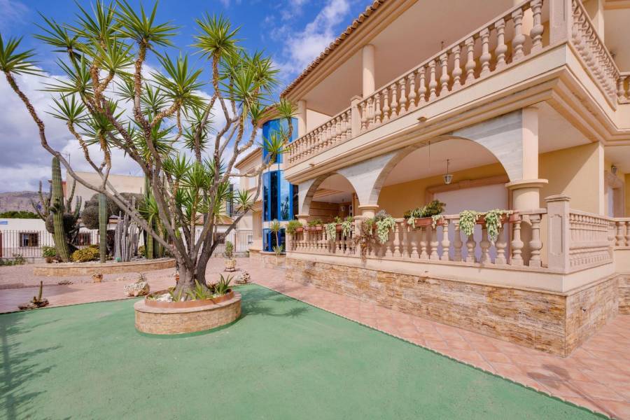 Vente - Villa de Luxe - Desamparados-Hurchillo-Torremendo - Orihuela