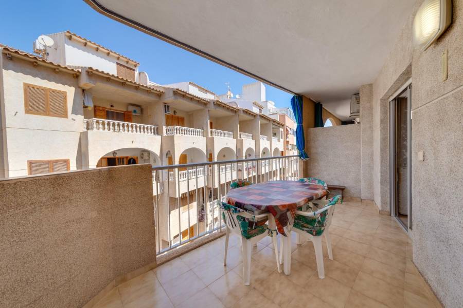 Sale - Apartment - Playa de los locos - Torrevieja