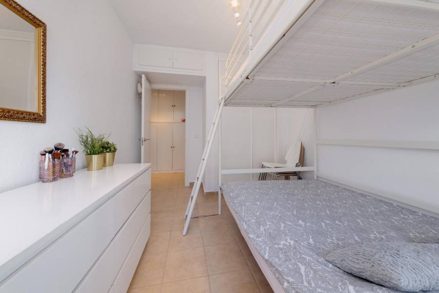 Venta - Casa Tipo Dúplex - Calas blanca - Torrevieja