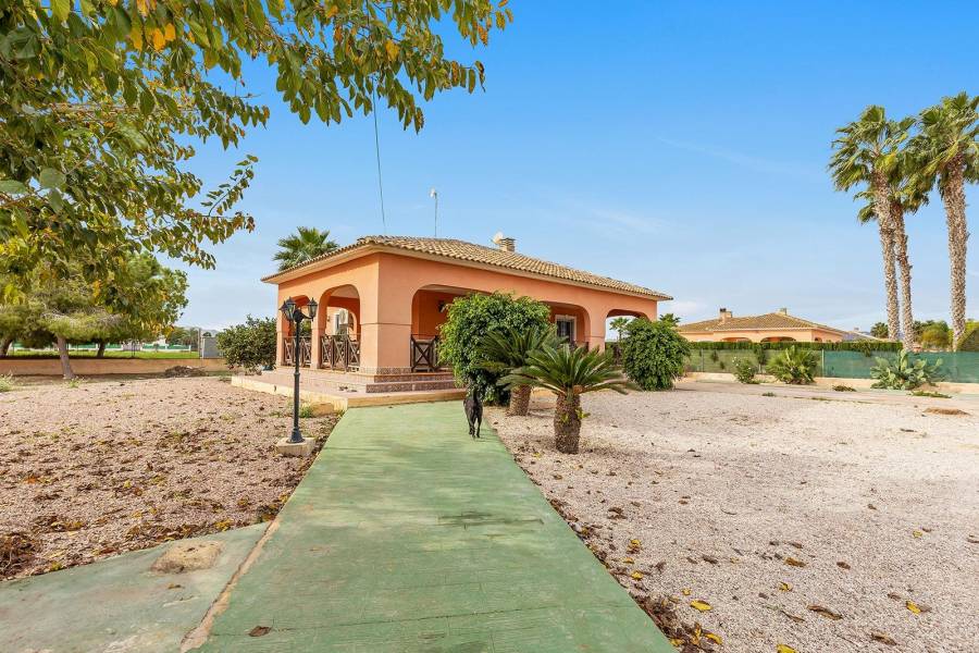 Venta - Villa - Vereda del pozo - Dolores