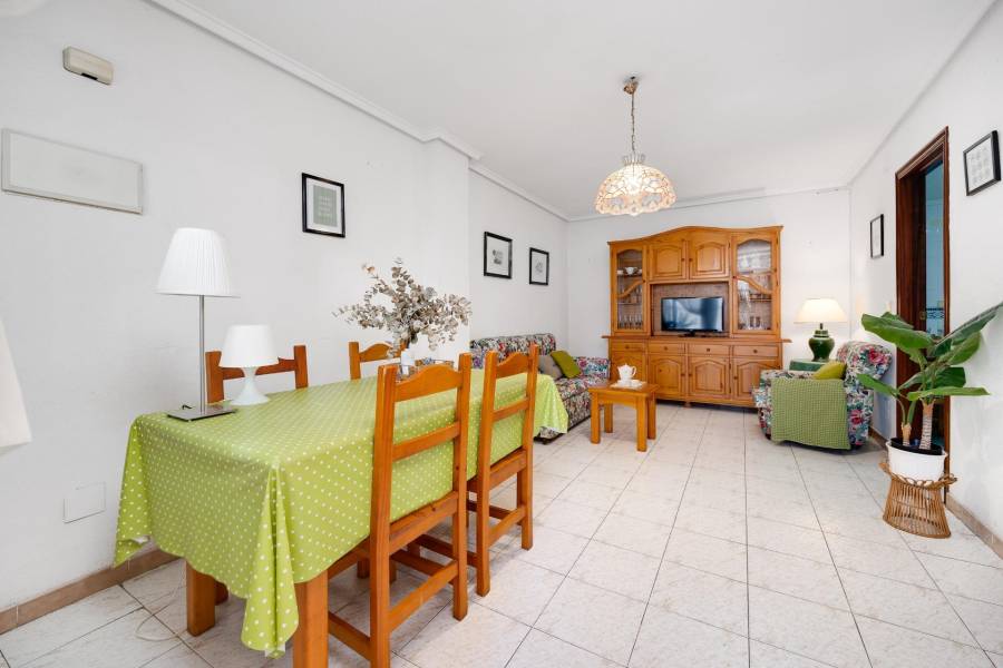 Venta - Apartamento - Estacion de autobuses - Torrevieja