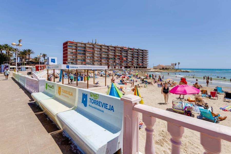 Sale - Apartment - Playa de los locos - Torrevieja