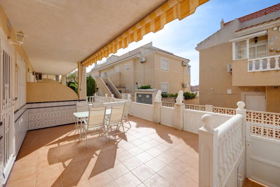 Bungalow Planta Baja - Venta - Aguas nuevas 2 - Torrevieja