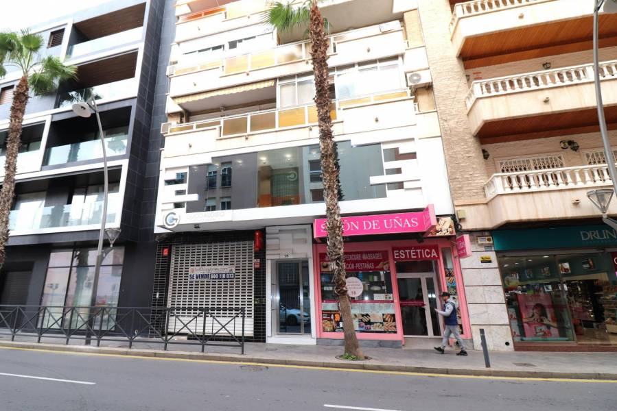 Flat - Sale & Rental - Centro - Torrevieja