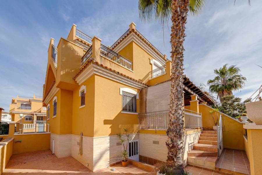 Sale - Duplex - Aguas nuevas 1 - Torrevieja