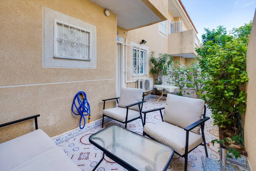 Venta - Bungalow Planta Baja - Aguas nuevas 2 - Torrevieja