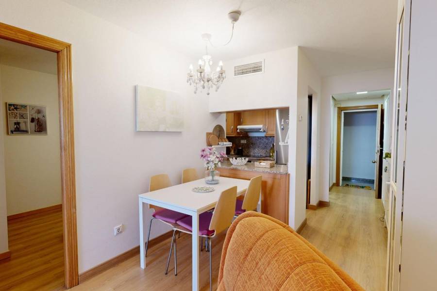 Sale - Apartment - Playa de los locos - Torrevieja