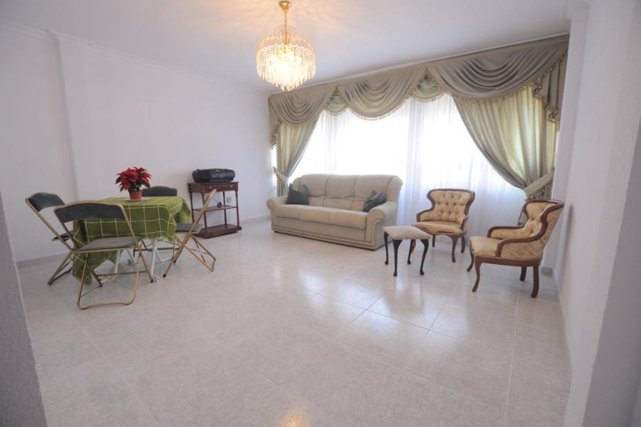 Sale - Flat - Centro - Torrevieja