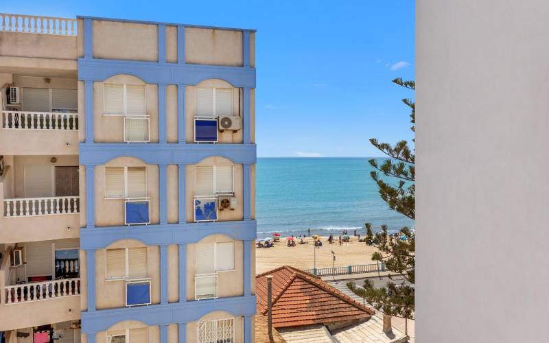 Apartamento - Venta - Playa de los locos - Torrevieja