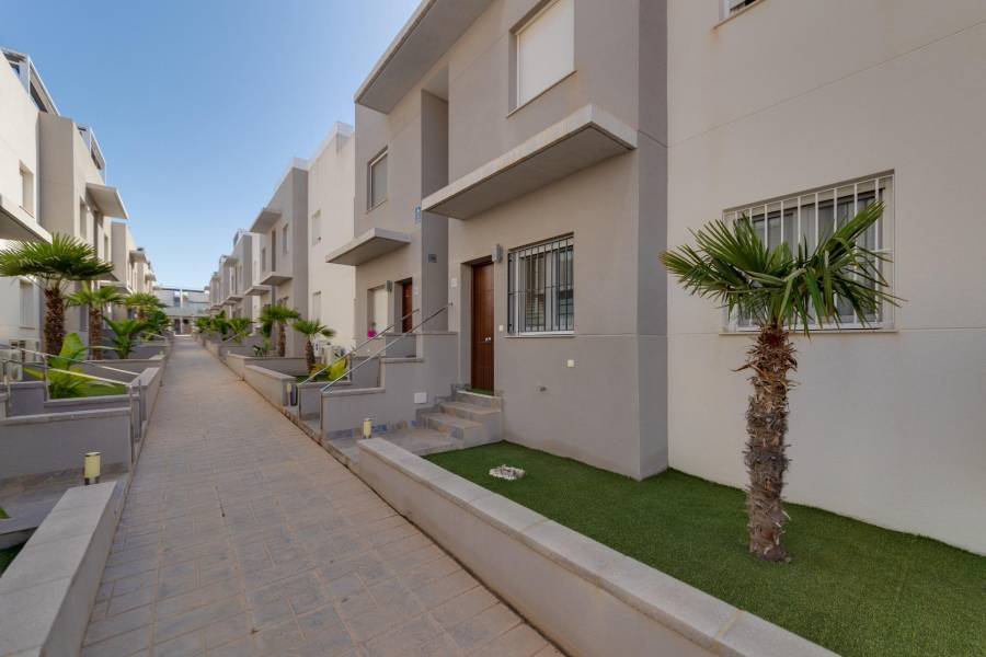 Sale - Bungalow - Sector 25 - Torrevieja