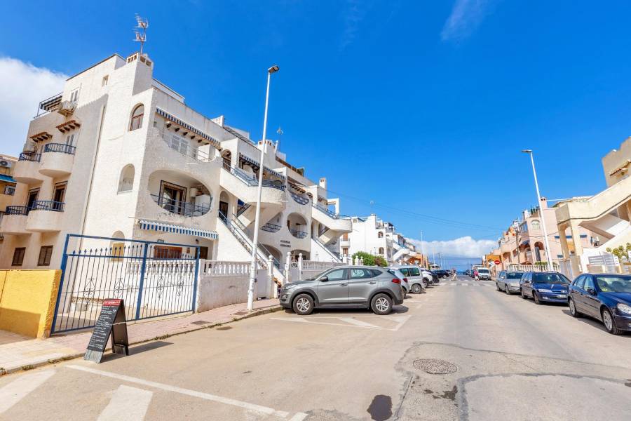 Venta - Apartamento - La Mata - Torrevieja