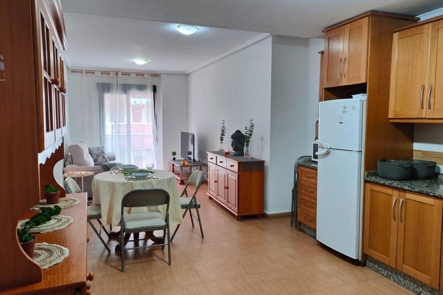 Sale - Apartment - Playa de los locos - Torrevieja